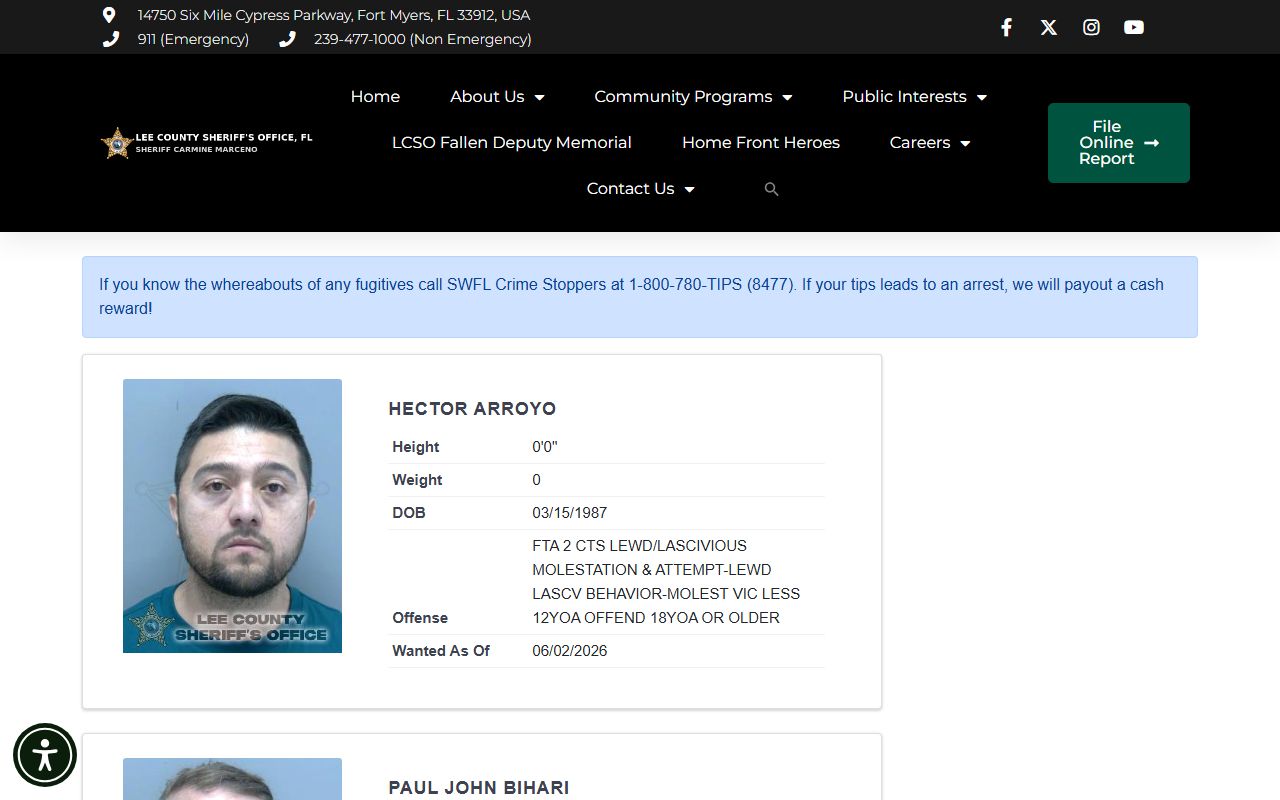 Lee County Sheriff Wanted Fugitives page with featured wanted persons and Crime Stoppers tip instructions